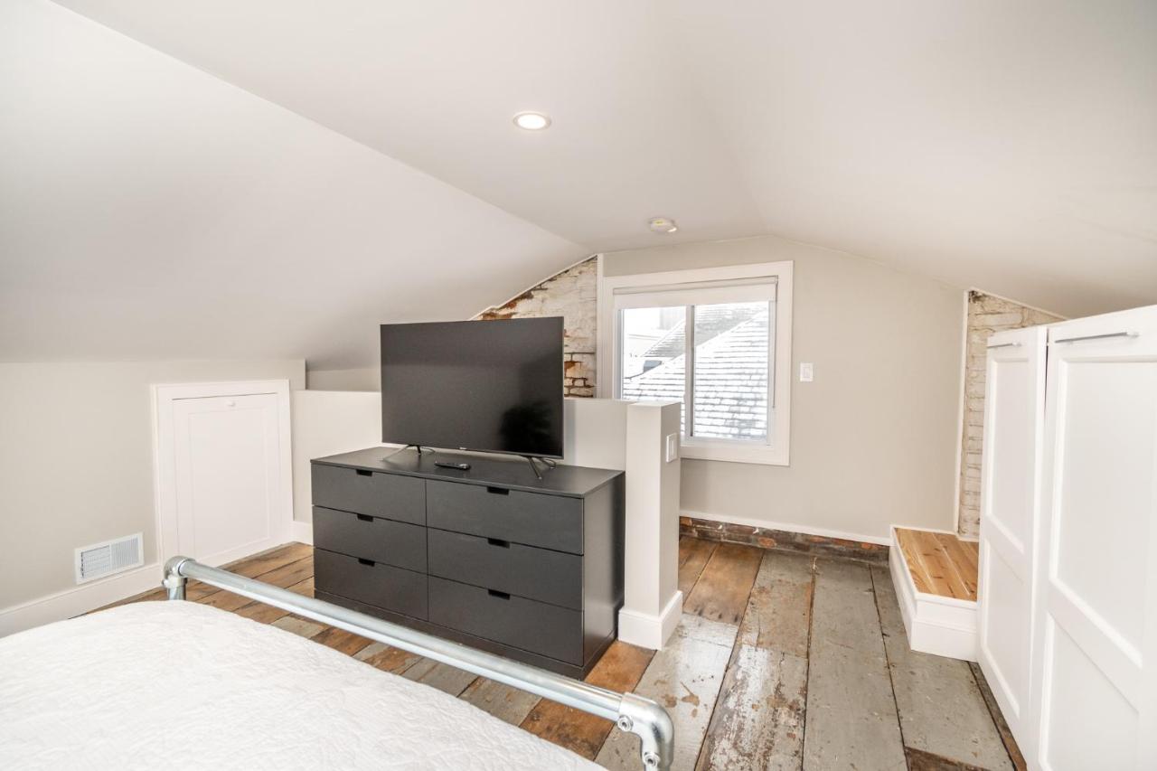 Appartamento Luxury Design Focused, Detroit Themed Apt Near Downtown In The Art District Esterno foto